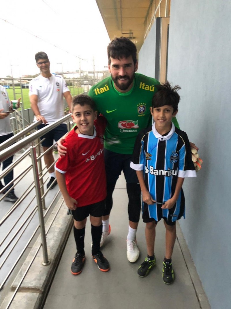 GAROTOS DE CACHOEIRINHA