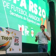 O secretário Danrlei de Deus abre o Congresso Técnico da segunda Copa RS