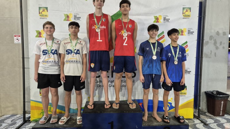 Pódio masculino no vôlei de praia