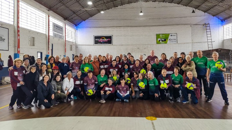 Grupo de Convivência da Pessoa Idosa do Cete viaja a Caxias do Sul